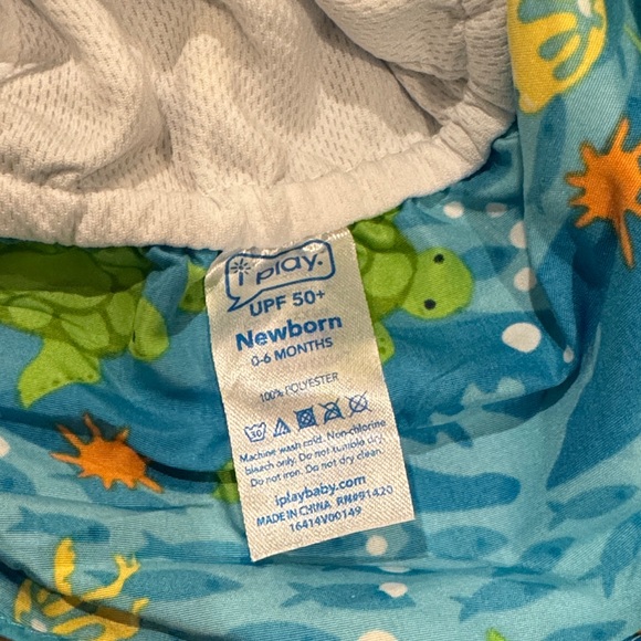 i play. Kids Swim Sun Hat - Blue with Green Turtle Print - Picture 2 of 4